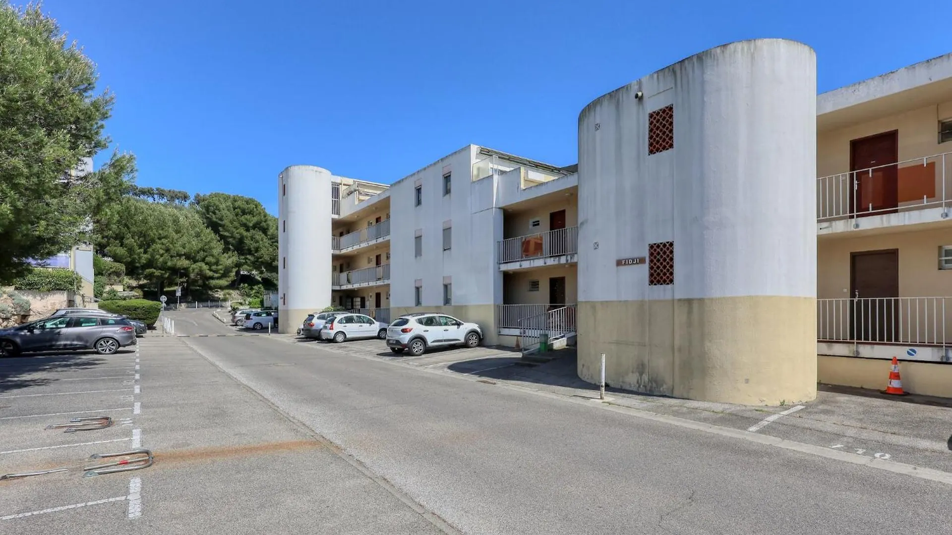Apartment Le Fidji-1 By Interhome La Ciotat 0*,