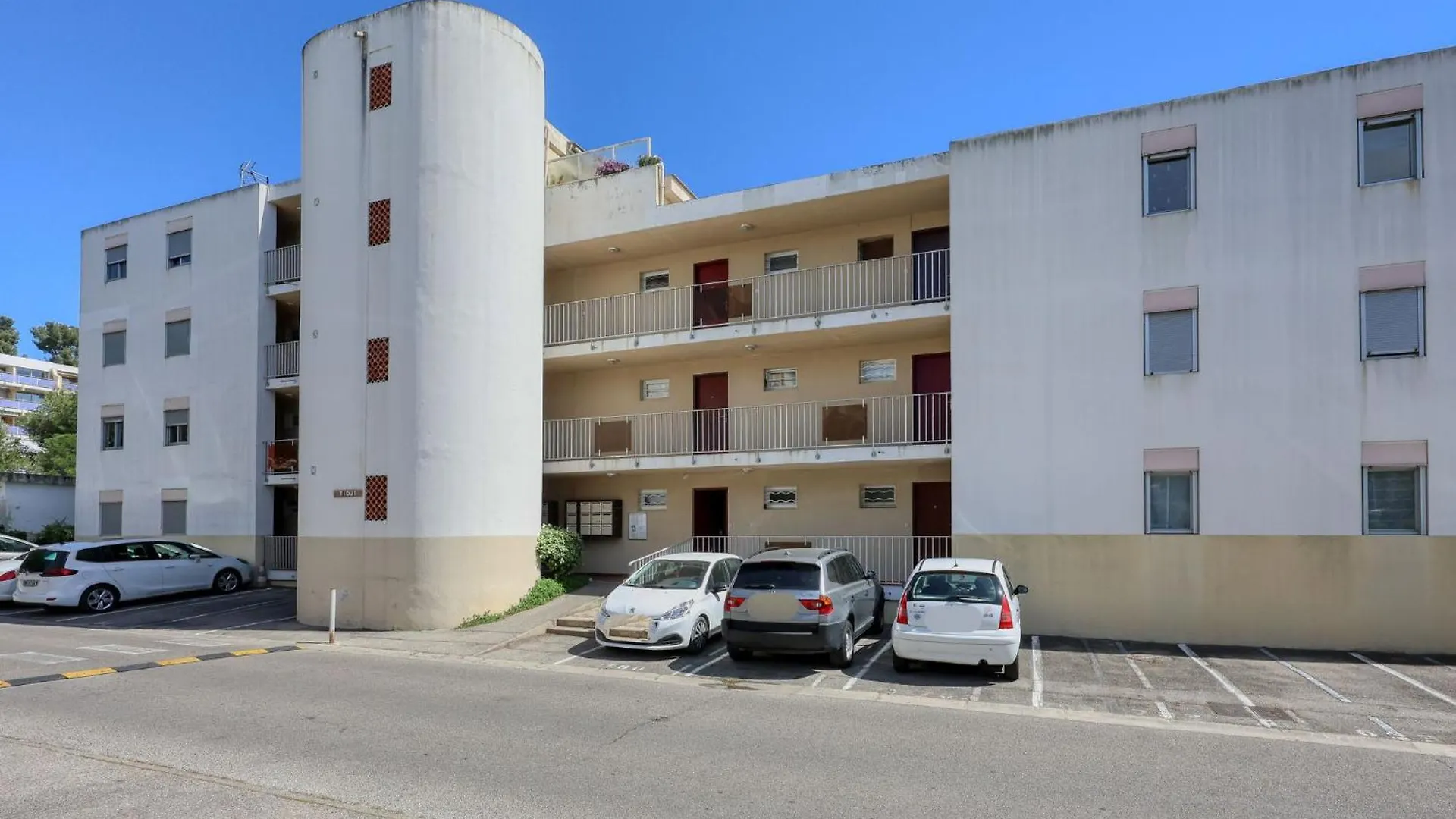 Apartment Le Fidji-1 By Interhome La Ciotat